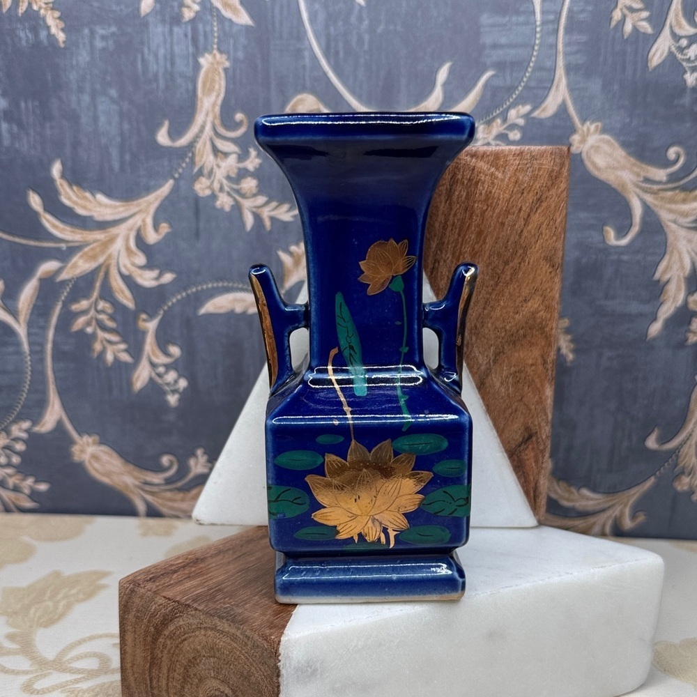 Vintage Estate Occupied Japan Blue Floral Hand Painted Vase